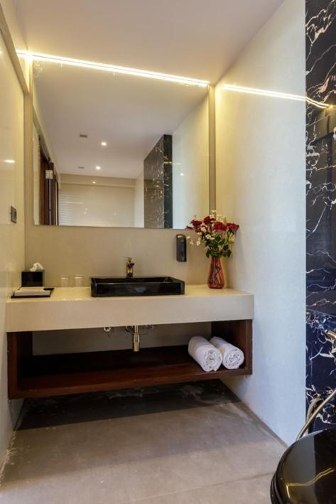 Svenska Design Hotel คาคินาดา ภายนอก รูปภาพ